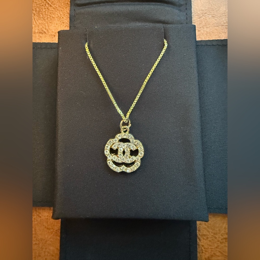 Chanel Crystal CC Flower Charm Pendant w/16” Gold Plated Necklace & Packaging - Picture 1 of 14